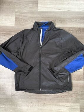 Zero Restriction Men's Black & Blue Lightweight Windbreaker Jacket
